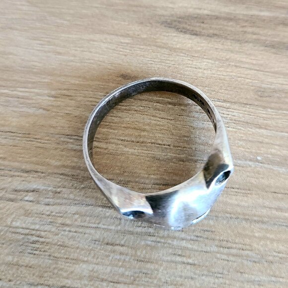 Sterling silver cat or cheetah ring. Stamped 925 silver unisex jewelry. - Picture 5 of 7